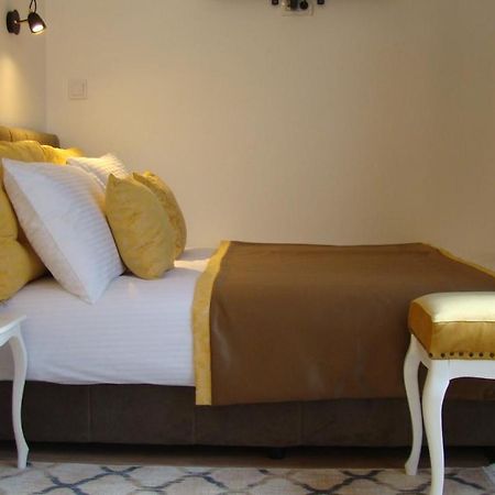 Gagovic Apartment Cetinje Bagian luar foto