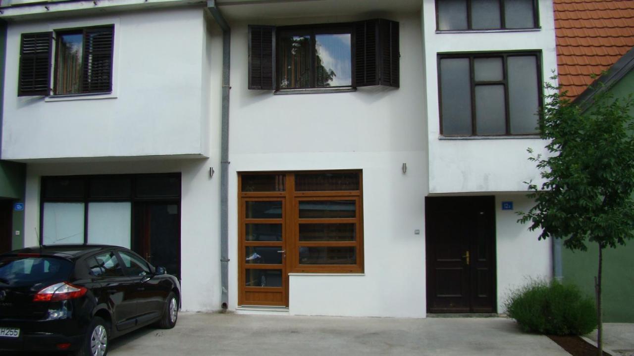 Gagovic Apartment Cetinje Bagian luar foto